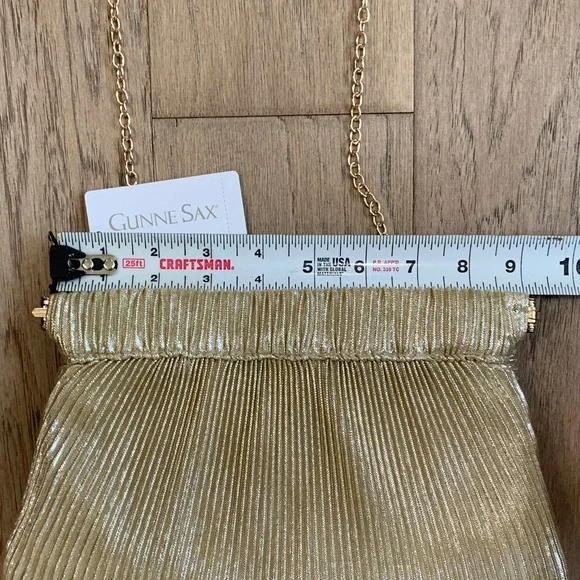 Gunne Sax by Jessica McClintock Vivienne Bow Clutch - Picture 7 of 10